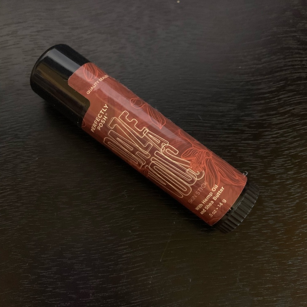 Perfectly Posh Daze A Vous Skin Stick